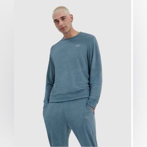 Ugg 2 piece coen set brand new powder blue